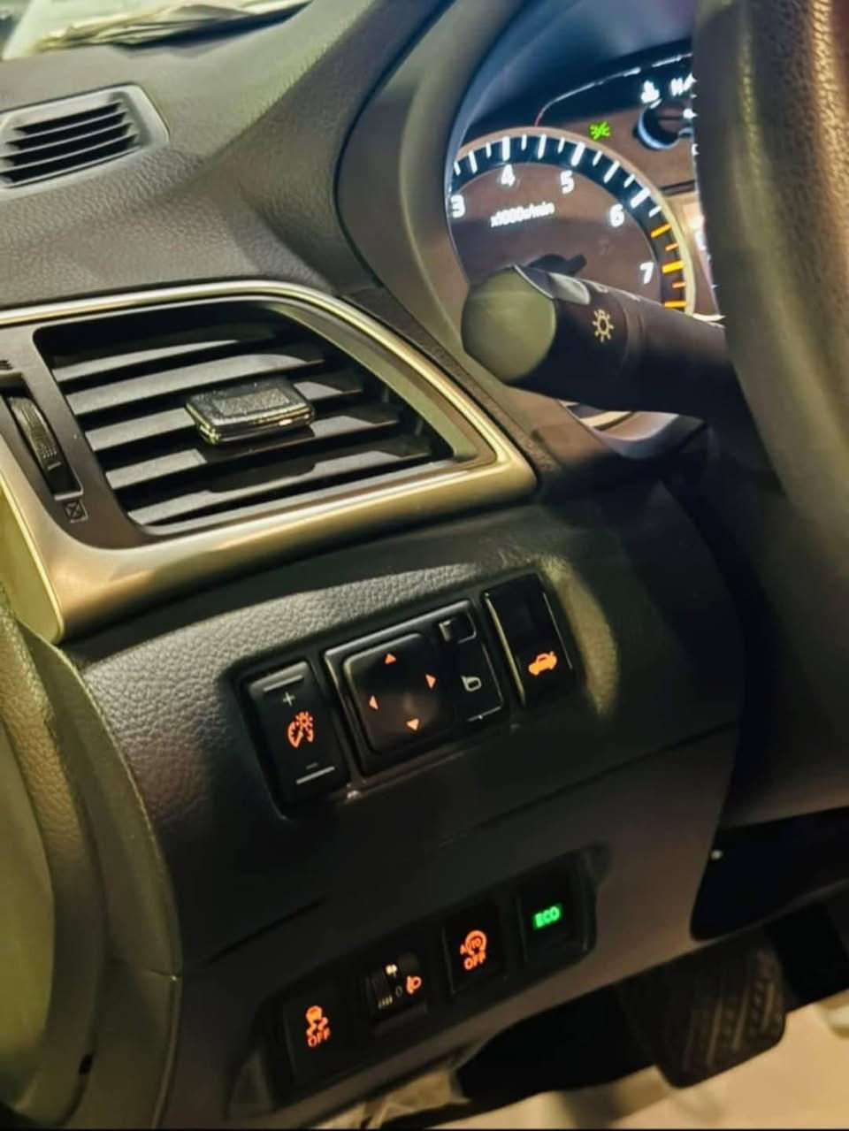 السلام عليكم ورحمة الله 
نيسان سنترا موديل 2018 امريكي محرك 1800 
سونارها موجود هذه مال امريكا نفسه 
هزه جديده سنويه 2031 
السعر خاص او ع رقم ***********
