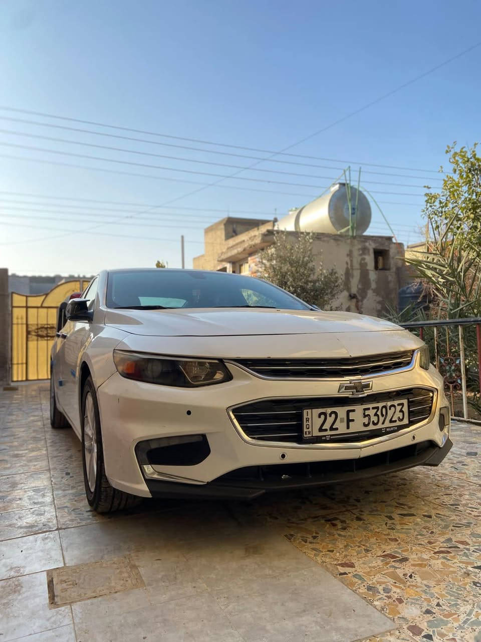 سلام عليكم من رخصه الادمان : 
سياره : ماليبو MALIBU /  LT
موديل:  2017 
ماشيه :140 K
حجم محرك : 1500 تيربو  لمرغوب  + كير 6 نمر 
لون:  ابيض صدفي 
 ضرر سياره : مذكور بلسونر  
تخم تاير جديد  ✅
صدر امامي جديد ✅
صدر خلفي جديد ✅
قطعتين تبريد امامي و خلفي  + تبريد ثلج  
سياره ما بيهه اي نقص كامله ✅
مواصفات : 
1️⃣: ويل حجم 17 انج 
2️⃣:  حساس اطارات 
3️⃣ : مثبت سرعه تفاعلى 
4️⃣: شاشه معلومات :حساس  ضغط دهن و حساس اي بي اس حديث 
5️⃣:لايت امامي عدسه  + لايت ا نضام اوتو + بوجكترات لد  ابيض 
6️⃣بك لايت خلفي لد 
7️⃣:  سياره 6 بصمات : بصمه تشغيل + 4 بصمات ع لأبواب  + بصمه جنطه  ونضام  فتح و غلق ذكي 
8️⃣: كشن سائق كهربائي بل كامل 6  وضعيات حركه مختلفه 
9️⃣:سياره  نضامين قياده : ايكو و عادي 
🔟: شاشه وسطيه حجم 9 انج + كامره خلفيه دواره بلاديه  
11:    نضام أوامر صوتيه بل ستيرن يعني حاكيه اتصال 
12:  اوتو ستوب : Stop  نضام توقف ذاتي 
13: نضام مانع انزلاق حديث 
14  أناره محيطيه لدات داخليه بل  أبواب الاماميه + لدات بدشبول  
15 : مرايه اوتو  تعتيم ذاتي 
نضام سماعات 🔊 دمام سماعات عدد 6 
16 ابرباكات أماميه 2  + ايرباك جانبي بل تكمه مال باب عدد 2 + ايرباك مقاعد أماميه 2   يعني (6)ايرباك
الاتصال او واتس (*********** - ***********)
