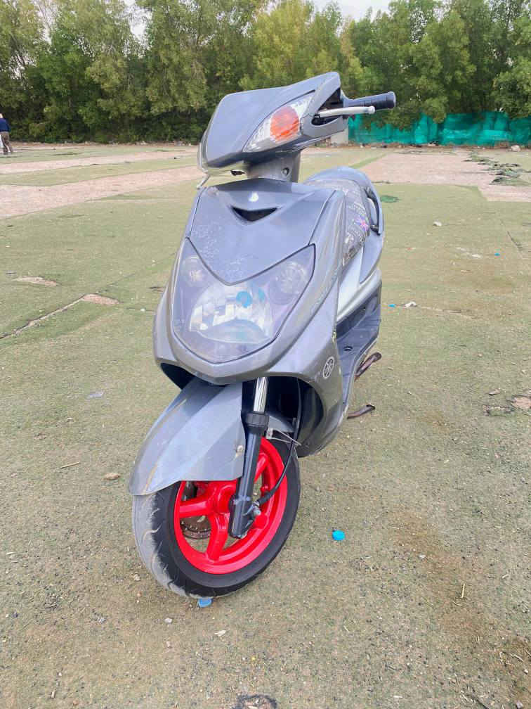 السلام عليكم 
دراجه سكنس فحل كابريتر 🛵
نظيفه جدا اي نقص مبيها على وضعها مال رمبه كامله مكمله (بلاديه)   اوراق كامله
تجي تفحص وين ميعجبك 
عنواني بغداد 
تواصل خاص او *********** بغداد, العراق
