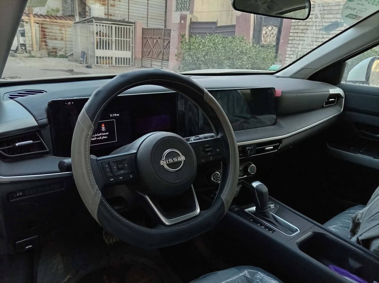 سلام عليكم سياره نيسان كيكس مديل2025موصفات خليجي شركه سور ضمان شركه سياره ماشيه الف فقط سياره زيرو سياره فول ماعده لبنرامه بيعها عله حادثها لاتصال عله رقم*********** سعر175وبيها مجال
