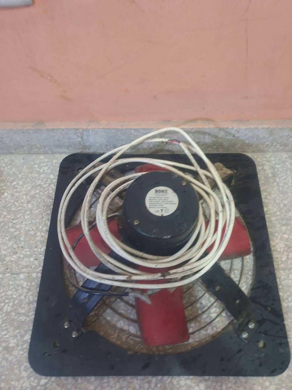 للبيع شغالات ساحبه +ماطور مبرده
للبيع 
***********وتساب ...***********
