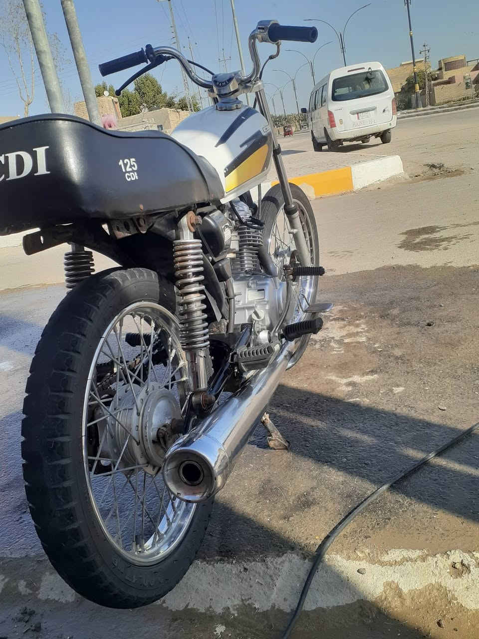 سلام عليكم
دراجه للبيع نامه شلامجه  محرك 25  
مكاني سوك الشيوخ الفضليه***********
