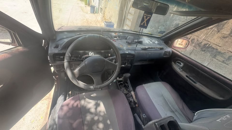 سبورتج موديل 1995
محور ونجي 2000

الدرع الامامي موجود 

وصدر امامي وخلفي جدد

ولسياره يرادلها ادامه وفلتر مال دهن الكير بس

كير اوتو يرادله بس تبديل 

رقم بغداد الإنكليزي مشروع وطني 

ب31 ورقه وبيها مجال 

رقمي ***********
