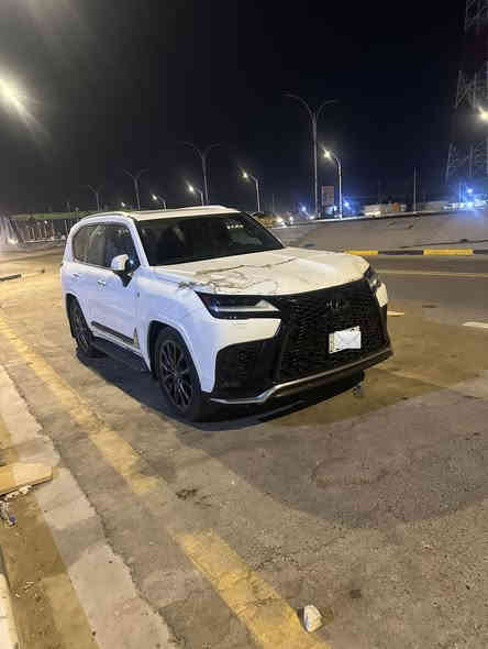 للبيع  لكزس ٢٠٢٣ اف سبورت ماشيه ٢٨ الف مكفوله من كلشي رقم بغداد  بريم
***********
