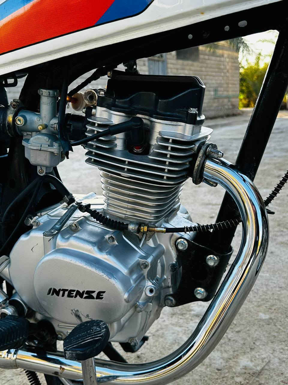 السلام عليكم دراجه للبيع محرك    .. مامفتوح  كلك كلك سعر 650 وبيه مجال مكاني سوق الشيوخ ***********
