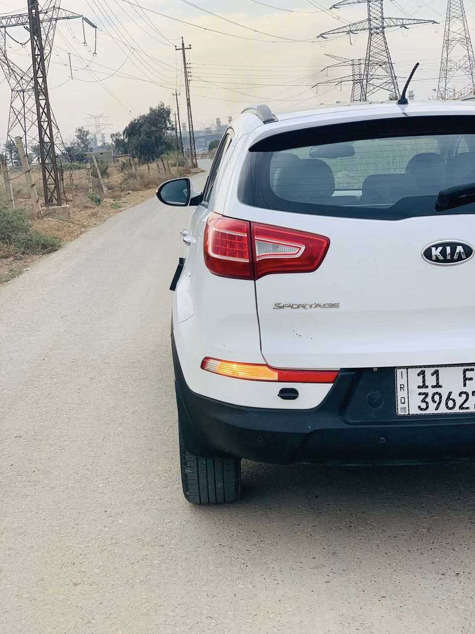 السلام عليكم

كيا سبورتج 2013 خليجي

فول مواصفات كفالة عامة عدا بارد موضح بلصور

                 (المواصفات)

_بصمة تشغيل + بصمة ابواب_

                   _ بانوراما_

              _تحكم ستيرن_

              _اشاير بلمري_

                _مري شفط_

              _لدات امامية_

               _يدات نيكل_

             _جلد رصاصي_

              _كشن كهرباء_

محرك 2000 دوش 4 (سلندر) 
كير ومحرك  بحالة جيدة
رقم السيارة بغداد

مكان السيارة 

بغداد _ بسماية

سعر السيارة  135 ورقه وبيها مجال بسيط

للأستفسار :

*********** متوفر واتساب

