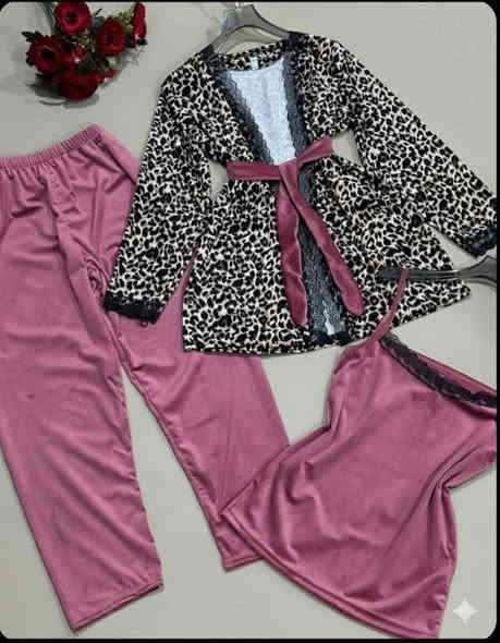 #الترند النمري ثلاث قطع جمال 🔥
💐تراك قديفه ناعمه خامه تجنن ثلاث قطع🔥
💐يتوفر كافه الألوان والقياسات 🔥
💐للطلب والاستفسار التواصل على الخاص او على الواتساب على الرقم *********** 🔥
🌺يوجد توصيل كافه محافظات العراق ❤️‍🔥
