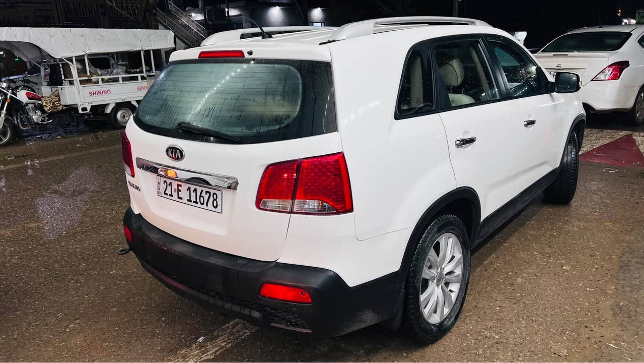 كيا سورينتو موديل 2013 خليجي محرك 4
مكفولة السيارة فحص السونار موضح بالصور 
مواصفات 7راكب تبريد 3قطع كامرة حساس كروز سرعة تحكمات مري كهربائي 
صنوی رقم جدید
سعر 150$
قضاء كلار

‭٠٧٧١ ٩٤٩ ٣٠٥٤‬ كالار, السليمانية
