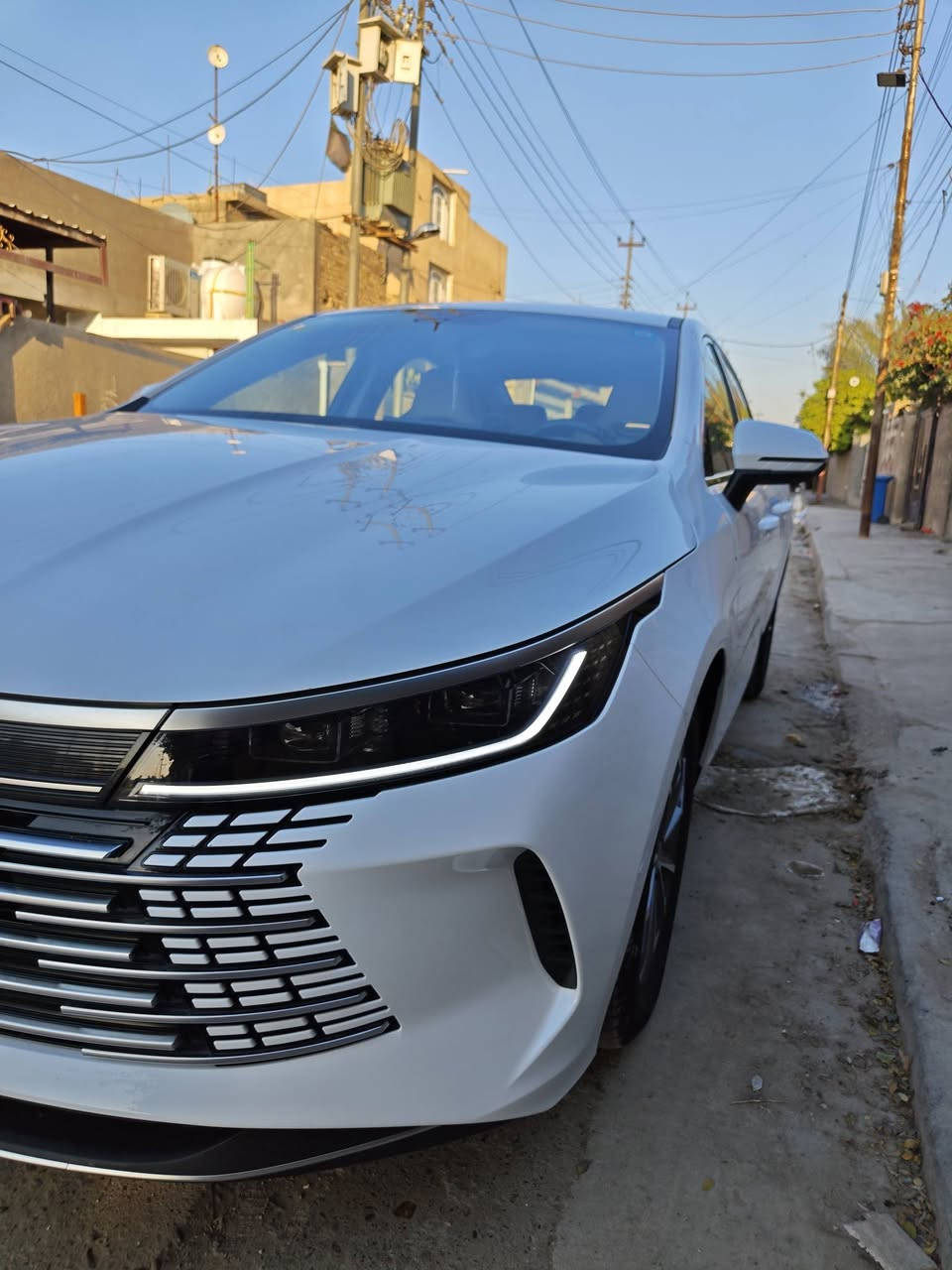 بي واي دي دستروير 2025
رقم بغداد مميز باسمي
ماشيه ٨ الف
مكفوله 
غراضه كامله مع شاحنة اصليه 
السعر : 18 ونص مليون بيه مجال 
العنوان : بغداد 
رقم : ***********
