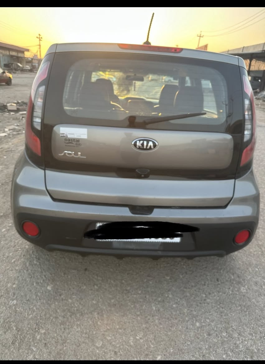 كيا صول موديل 19 رقم بغداد دولي 
حادث جاملغ وبنيد  فقط 
بدون ايرباك. ماشيه 73
سياره كامله مابيها اي نقص تخم تاير صدر تبريد كل نقص مابيها
*********** //واسط الكوت
