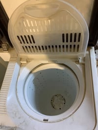 غسالة ملابس • ١٦ كيلو • سامراء