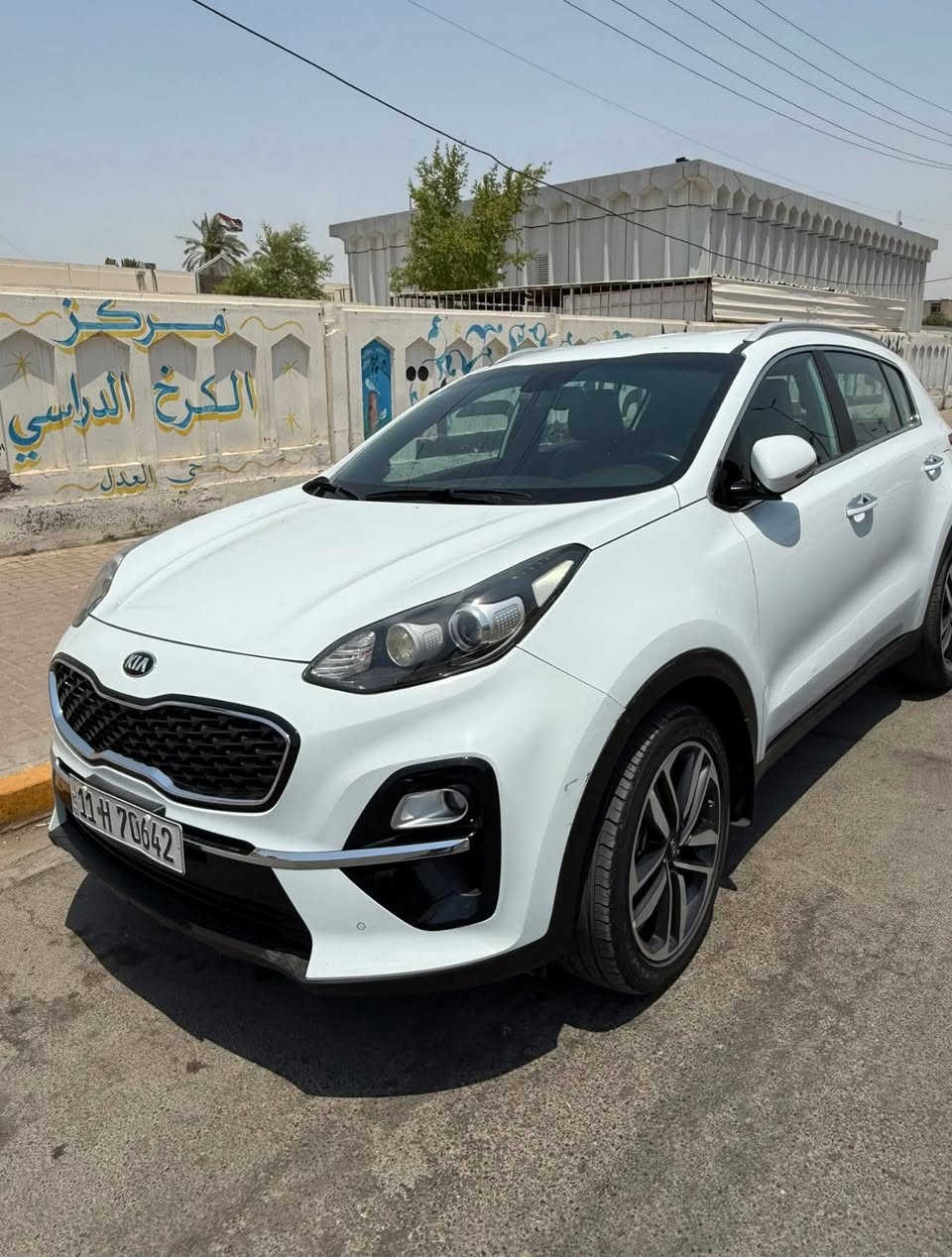 السلام عليكم سبورتج 2020 ضمان المجموعة الدولية رقم بغداد الجديد كفالة  من الصبغ والتبديل
موصفات
كشن جلد + داخل حمصي
شاشة + كامرة خلفية
حساس امامي + خلفي
محرك 2000+ شاشة اعطال
تحكم ستيرن جهتين
اشاير بل مري والمري كهرباء 
قطعتين تبريد+ ثلاث انظمة قيادة 
ماشية70
مكاني بغداد للاستفسار /***********
