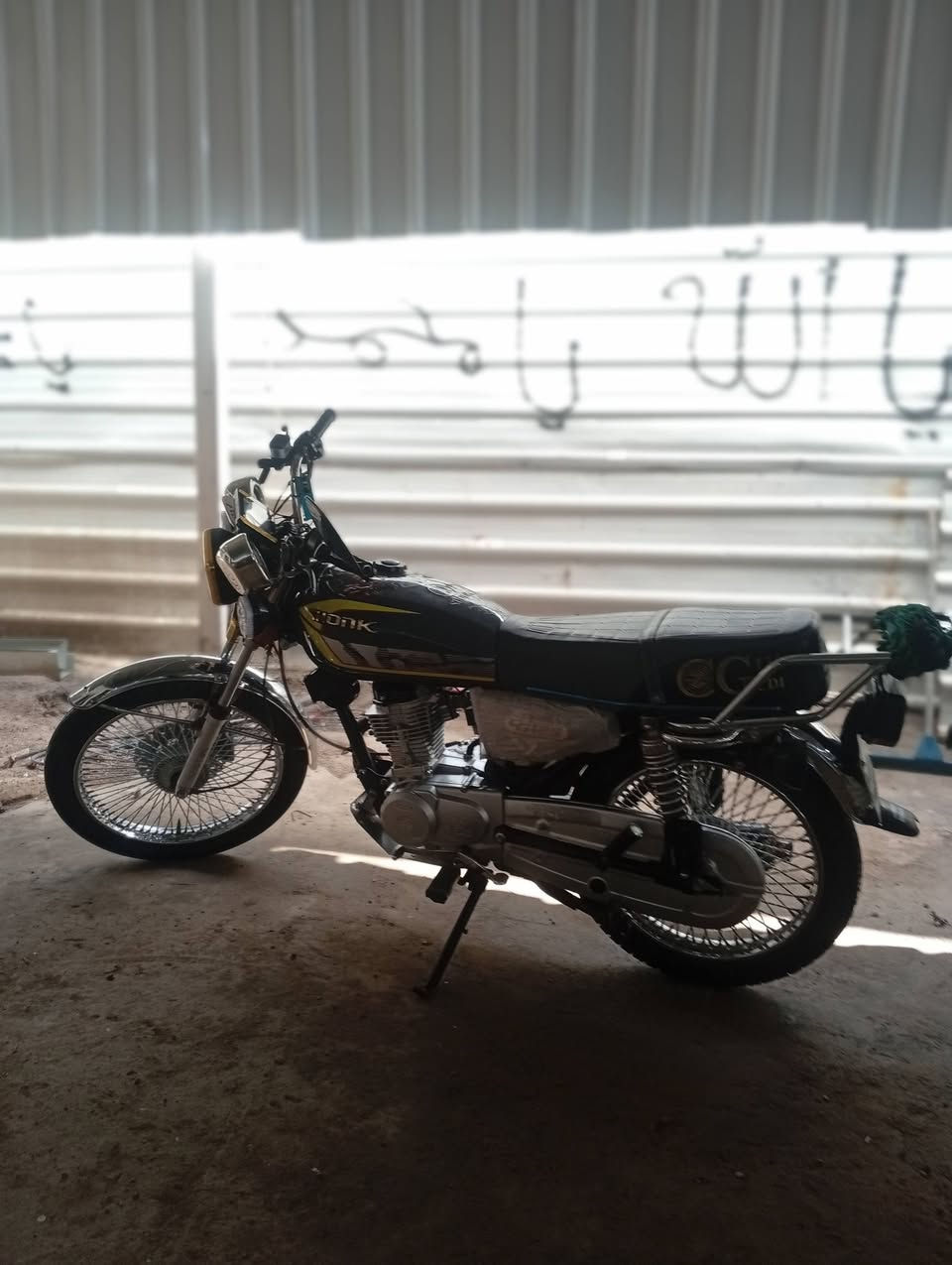 سلام عليكم تايكر البيع موديل 2025 جديده مامتعوبه اوراق السعر 650اوبيه مجال مكاني بابل الشوملي هذه رقمي***********       اومراوس حسب القناعه
