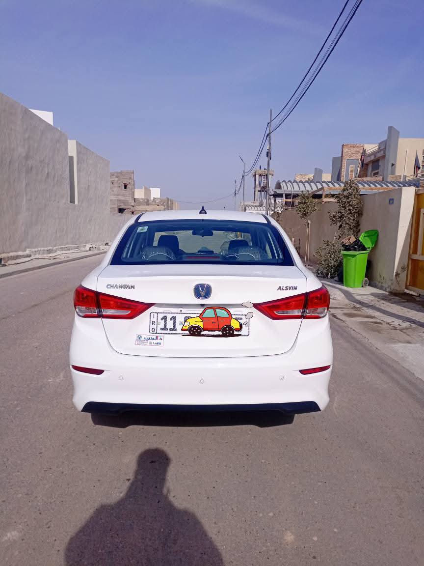 للبيع شانجان السفن موديل 2025 
كير محرك كفالة لا تنقيص ولا تبخير 
حدادية 80٪ 
تخم تاير 
داخل جلد اسود على وضع البلاد 
تحكم ستيرن 
حساسات خلفية + كاميرا 
بيها ضربة بسيطة جدا بالباب خلف السائق(غير معمرة) 
السعر 91 ورقة وبيها مجال بسيط 
المكان كربلاء المقدسة 
*********** 
متواجد وتساب كربلاء, العراق
