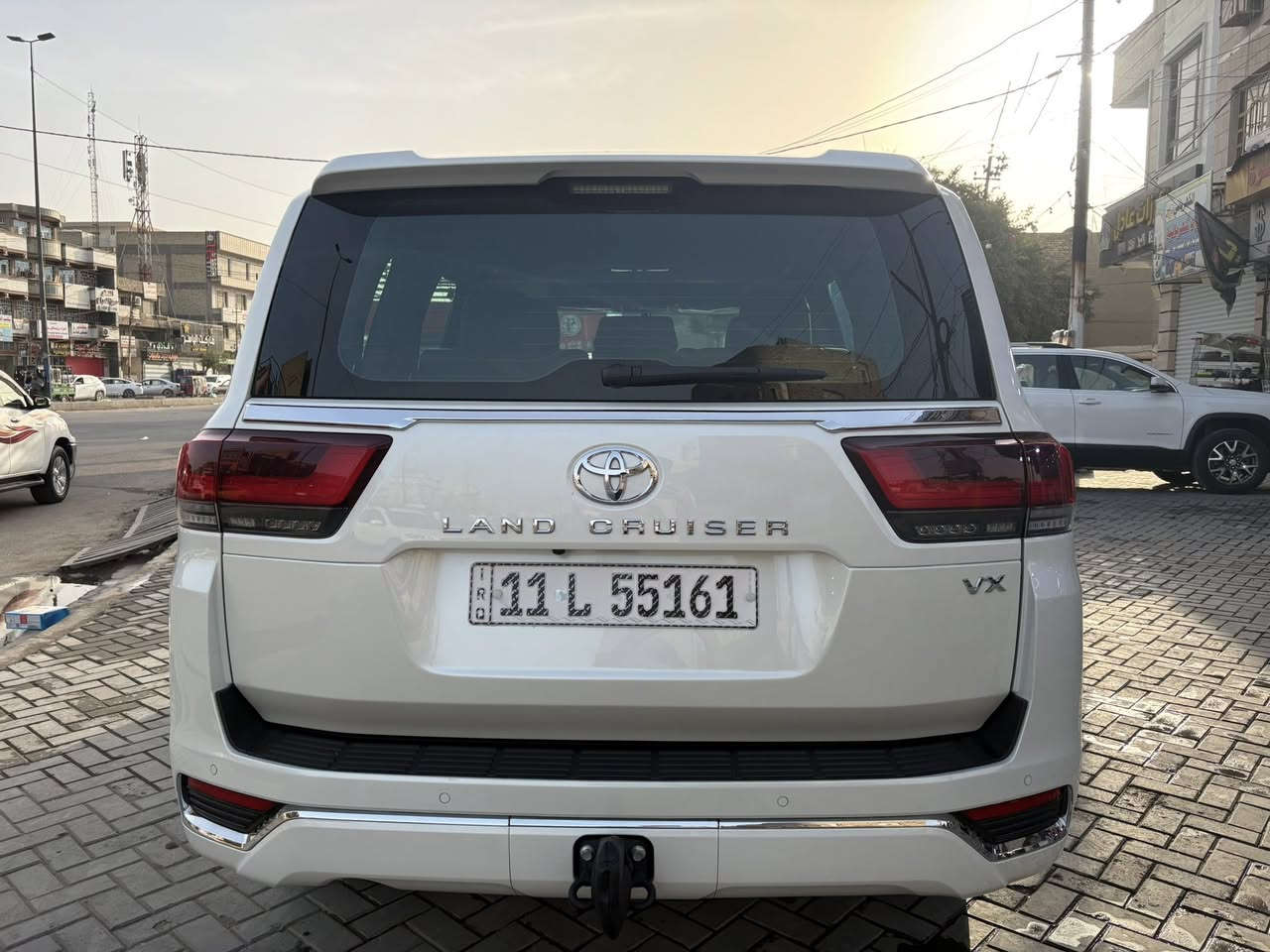 السلام عليكم
جكسارة 2023 vx للبيع 
السياره مكفوله كفاله عامه جديده بمعنى الكلمه 
ماشيه 16 أخت الزيرو 
السياره مغلفه ppf 
بالاضافه ان الجام بي عازل حراري لي جميع الجامات 
العنوان مدينه الصدر 
للاستفسار ***********
