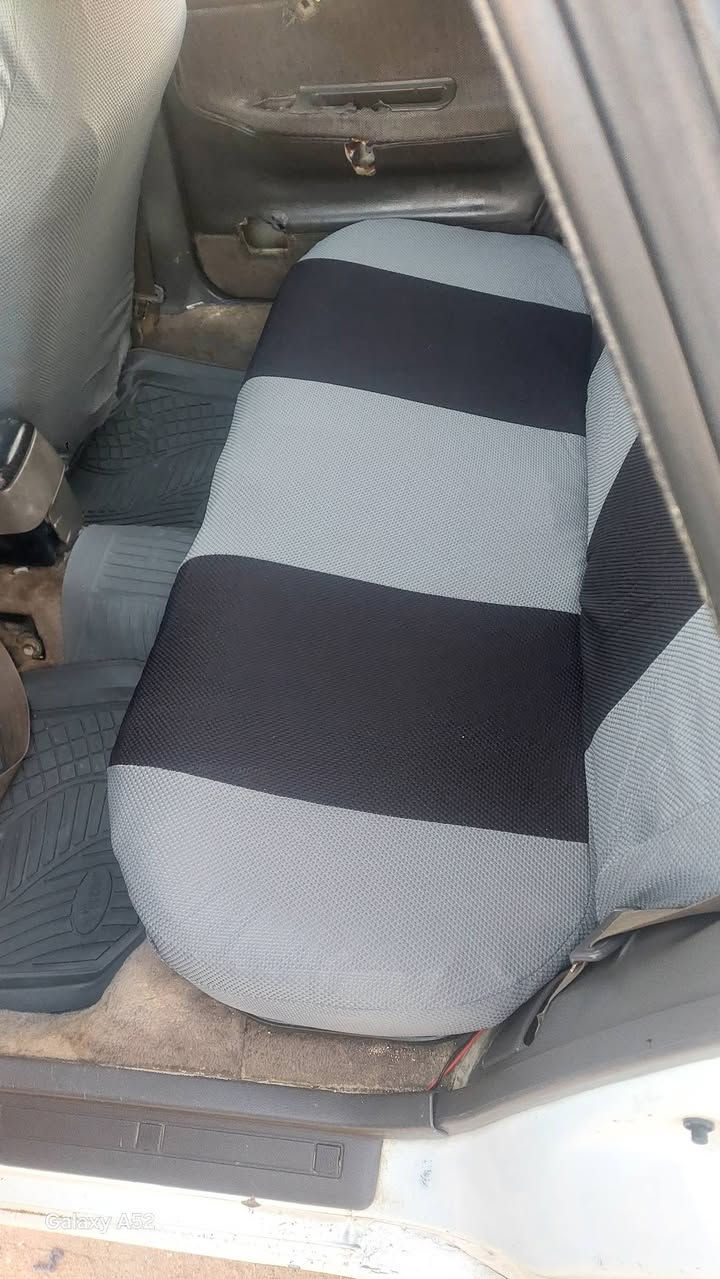 السلام عليكم للبيع سوبارو موديل ٩٠ بلاديه كامله مكينه وكير جدد نقص بس بطانه باب السايق كهربائيات كامله رقم كربلاء انكليزي سنويه لل٣٠ تحويل مباشر موجوده بكربلاء للتواصل ***********
