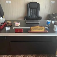 ميز مكتبي • جديد