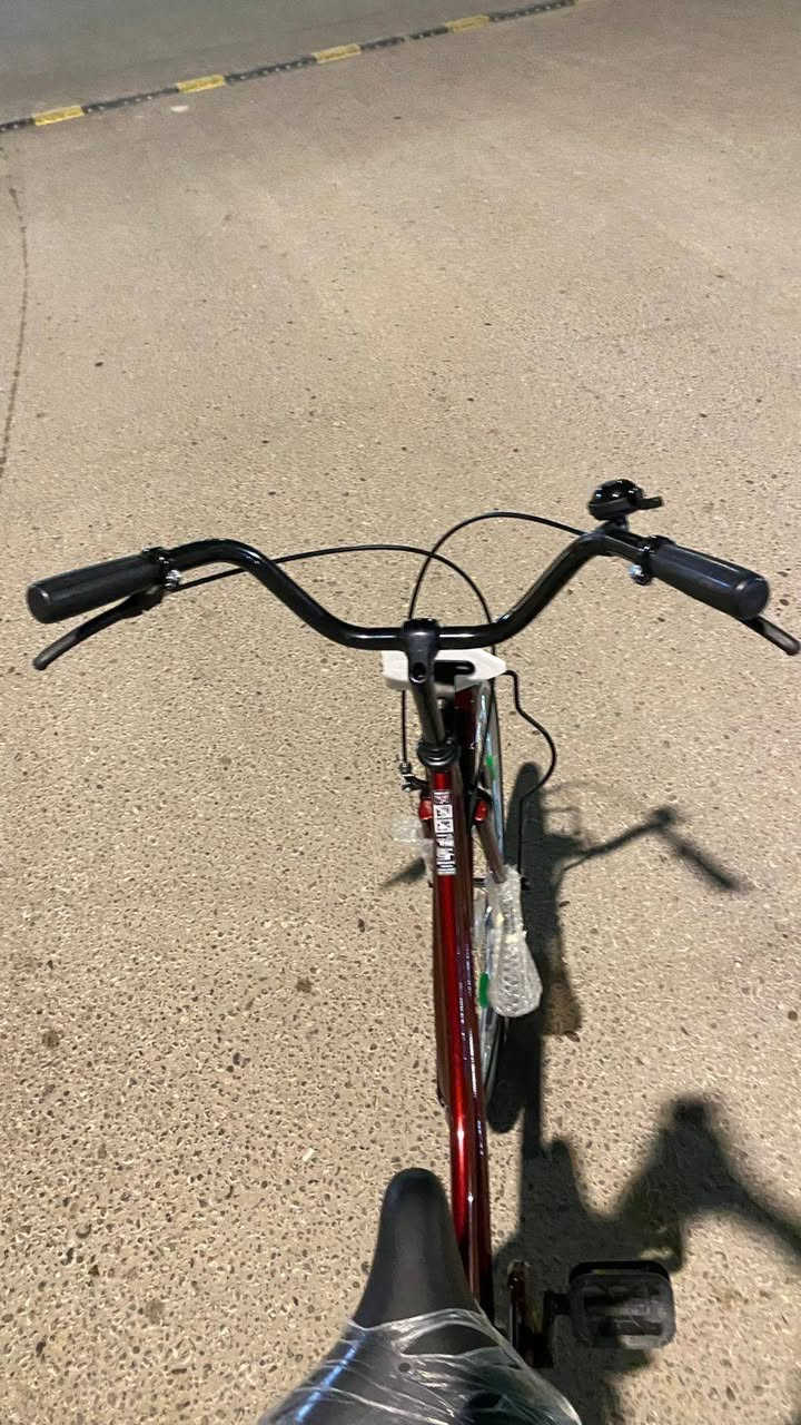 سلام عليكم باسكل للبيع جديد صارله ٩ تيام من نزلته حاويه باسكل فول الفول باتري بيه هورن شغال كلوب خلفي شغال فسفوريات نشره أماميه ضوء في الويل جرس بلادي حبل اسود   السعر١٢٠وبي مجال


**إذا كنت صاحب هذا الإعلان وتريد حذفه لأي سبب، رجاءا أرسل رسالة إلى الدعم الفني**