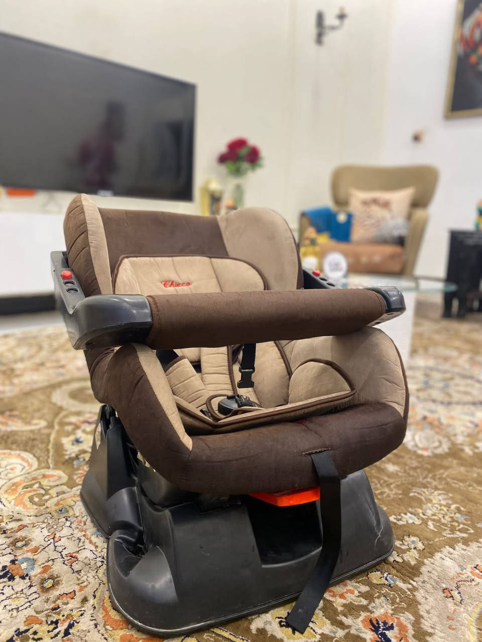 هلو بنات عندي كرسي سيارة اطفال  شاموا يجنن  يكفي لحد عمر خمس سنوات حجم اليده الكبير  يتكبر ويتصغر حسب حجم الطفل اذا سمين او ضعيف او صغير ... توجد عتلة تحت الكرسي لجعل الكرسي منام او وسط او جلوس حسب وضعية الطفل اريده ب40 الف مكاني بغداد الشعب


**إذا كنت صاحب هذا الإعلان وتريد حذفه لأي سبب، رجاءا أرسل رسالة إلى الدعم الفني**