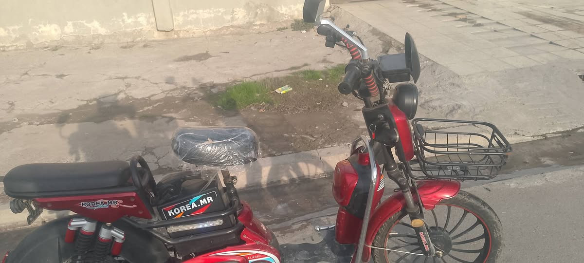 ماطور للبيع كوري شرط بلوتوث🔴 نضافتو كبال العين
اربع دبلات وره 4🔴
دبلين كدام 2🔴
لايت عالي🔴
نشرات جانبيه🔴
السرعه 99🔴
تشغيل عن بعد🔴
نضام السرقه 🔴
الماطور نضيف مابي اي عيب
السعر 275 *********** بي واتساب
