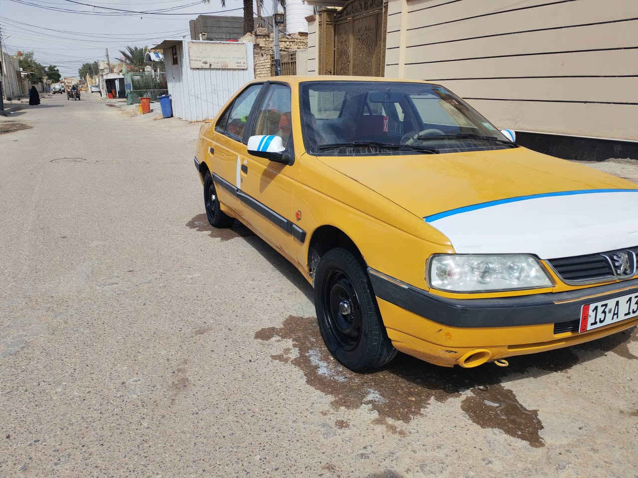 بيجو 405.كفاله. كير مكينه. تبريد حدادية. رقم انگليزي. بأسمي مصفرة هيئة وغرامات . هزة جديدة سيارة جاهزة للاخير.   مكاني العمارة حي العسكري   السعر. 40 وبيهه مجال    ***********
