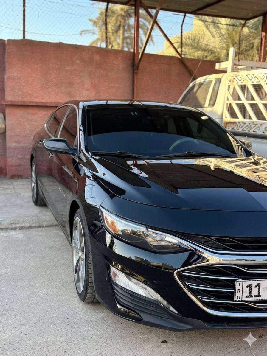 للبيع ماليبو 2023 اسود 
رقم بغداد الجديد باسمي تحويل مباشر 
ماشيه 67 الف كيلو
 
المواصفات 
ويل كب 
فتحت بانوراما 
تدفئه كشن 
تبريد قطعتين
مانع انزلاق
هاند بريك اوتوماتيك   
حساسات رادارات جانبيه رادار امامي تحديد مسار
كاميرا خلفية دواره
   كشن السائق كهربائي

محرك 1500T
تشغيل عن بعد وبعد بيه مواصفات 
السعر المطلوب 128وبيها
مكان السياره بغداد 
استفسار ***********
