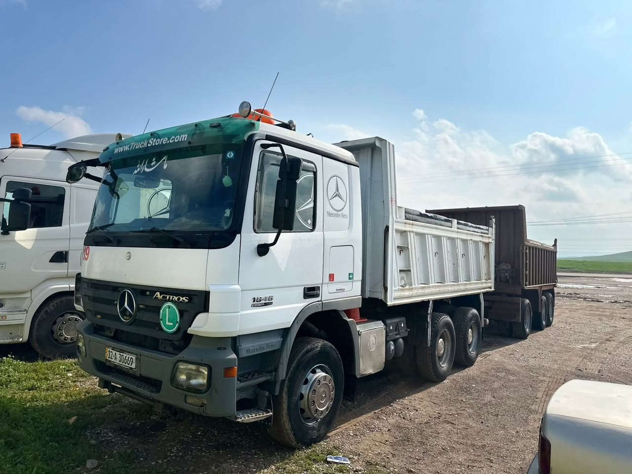 ⭕️قلاب اكتروز للبيع
قاطره ومقطوره مثبته 
رقم نينوى حصه كاز 
موديل 2006 گير كهربائي 
مجموعه نص جيف . ريتايدر +ثلاجه 
للاستفسار اتصل *********** 
***********.
