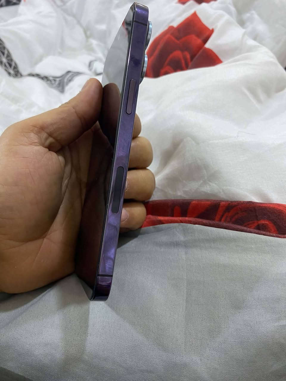 ايفون 14برو ماكس الذاكره 256 البطاريه 92  امريكي مراوس  13 او بيع رقمي ***********
