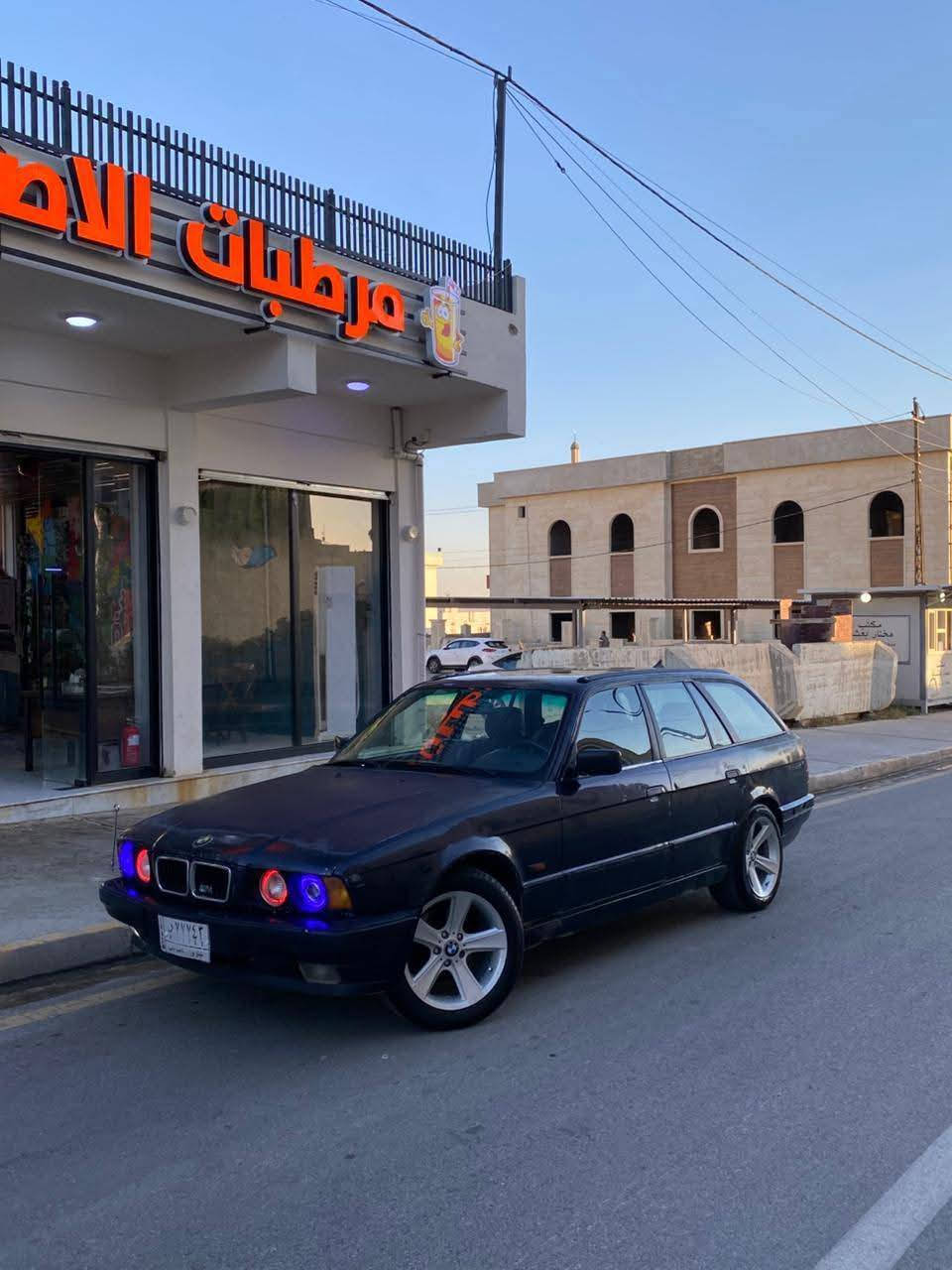 بي ام دبليو ستيشن للبيع السعر ٣٥ وب مجال موديل ٩٥ و حجم ٥٢٠ تبريد شغال العنوان موصل بعشيقه *********** 
***********
