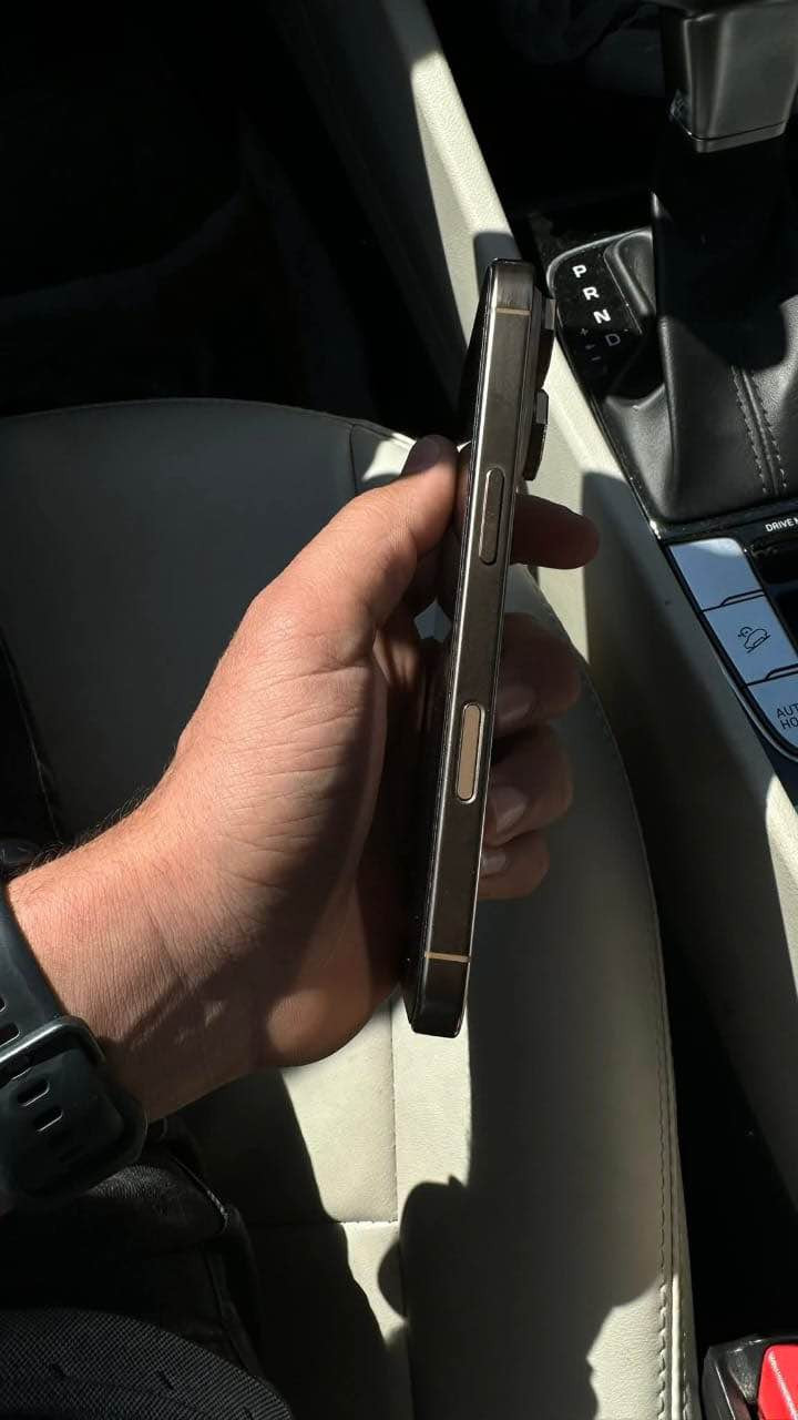 سلام عليكم

ايفون 16برو فقط 

بطاريه93

ذاكره128

البيع السعرمليون او مراوس ب15برو ماكس 

العنوان بغداد مدينه الصدر 

الاستفسار *********** Colombo, Sri Lanka
