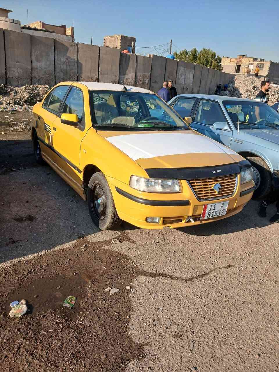 السلام عليكم سمند للبيع مصفره هيئه وغرامات بسمي هزه جديده كير ومكينه مكفولات تدفئه وتبريد شغال تخم تاير كهربائيات كلهه شغاله مكان بغداد شهداء العبيدي سعر33 رقم ***********
