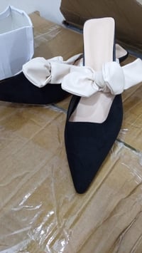 حذاء شي ان • قياس ٤٢ • توصيل داخل وخارج