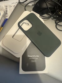 كفر ايفون ١٥ برو • اصلي • ماس