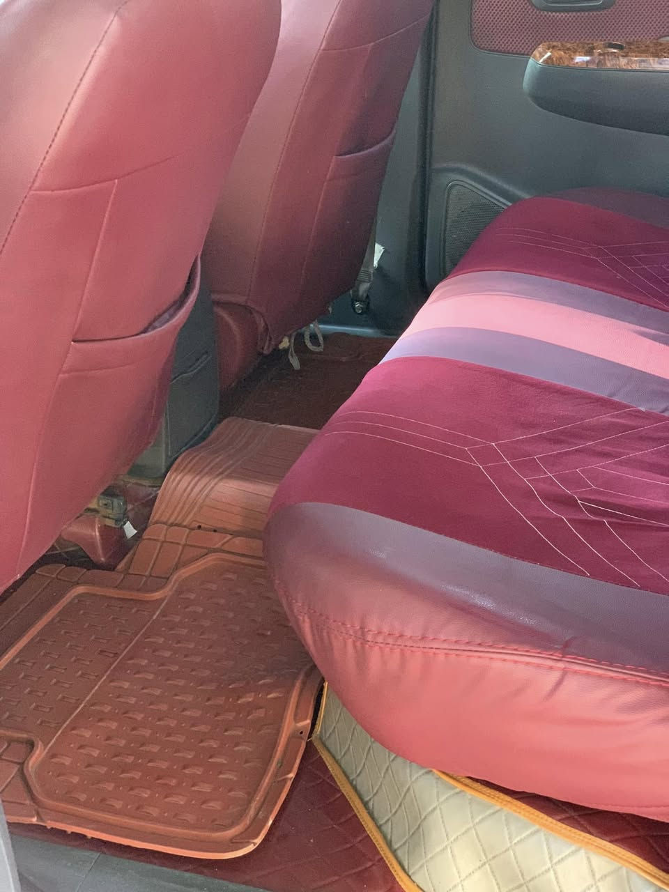 فلاونزه 2015 اوتماتيك رقم بصره بسمي تحويل ثاني يوم 

السياره شاصيها ١٩ الرقم الانكليزي  تخم تاير برجستون جواها 

دوشمه ارضيه اصوليات كلها كامله حداديه قبل يومين بدلتها 

مكان بصره القرنه ***********
