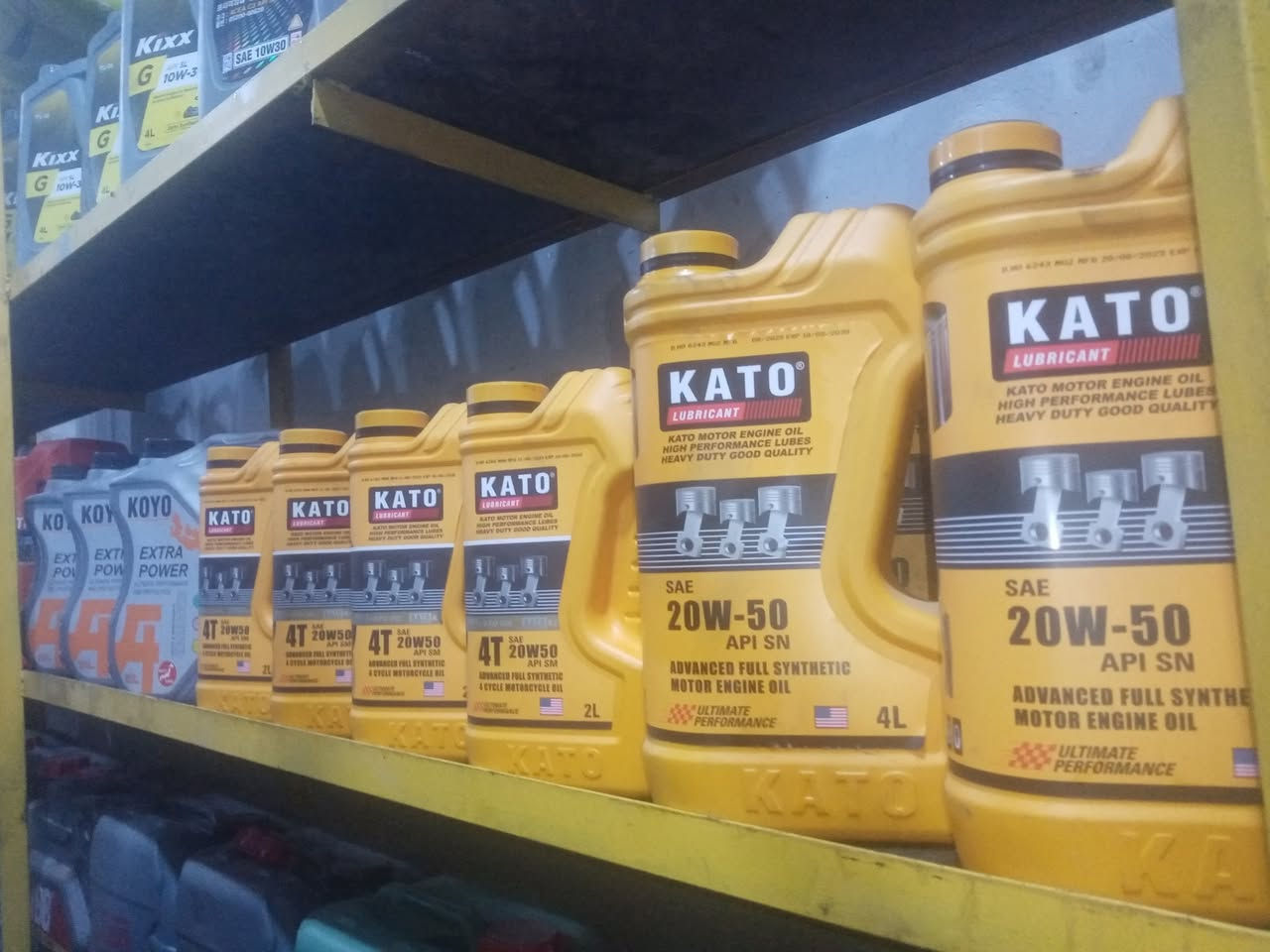 #تم بعون •اللّـہ̣̥ توفرت في خدمات  #خدمات #الامير كافة انواع الزيوت وكافة الاطارات مع بلنص الكتروني لكافه السيارات
العنوان بغداد طريق سياحي مقابيل محطه الوقود الخنساء

***********هـ
