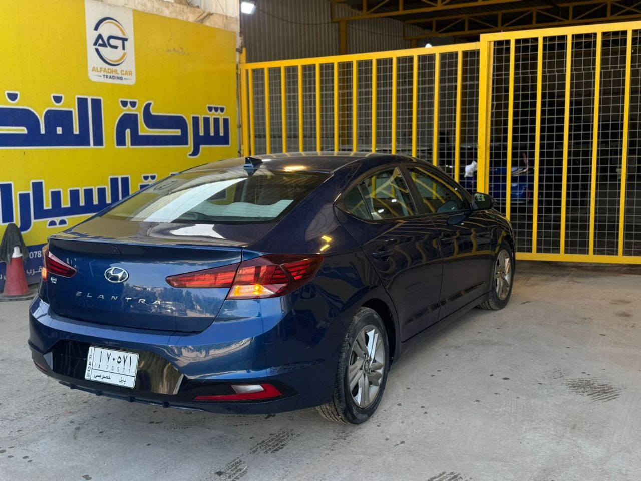 السلام عليكم 
للبيع النترا 2020
حادثه السياره بنيد فقط
رقم بابل تحويل ثاني يوم 
موصفات السياره  نص فول
شاشه . تحكم استيرن.  كامره. ويل كب رادارات جانبي ٣انضمه قياده سبورت.ونورمل وايكو.  مانع انزلاق. مثبت سرعه  سياره احله من صور ومال بيت
سعر السياره 130 وبيه مجال 
الرقم لاستفسار 
 *********** 
مكان السياره حله
