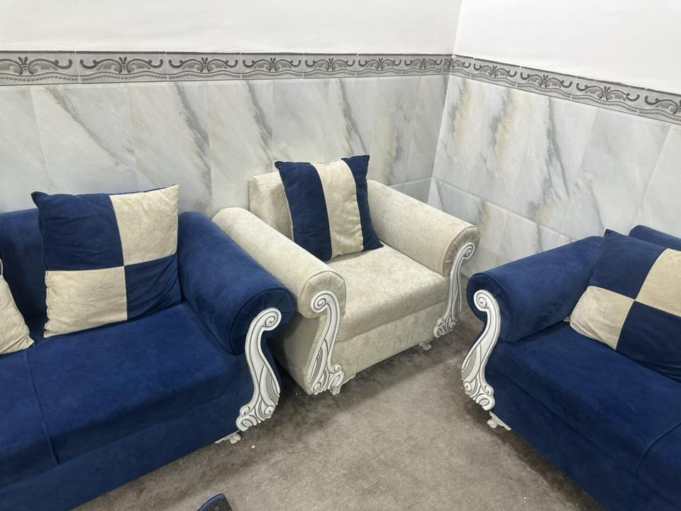 تخم قنفات للبيع تسكام نضيف حيل مكاني حي ابو طالب ***********
