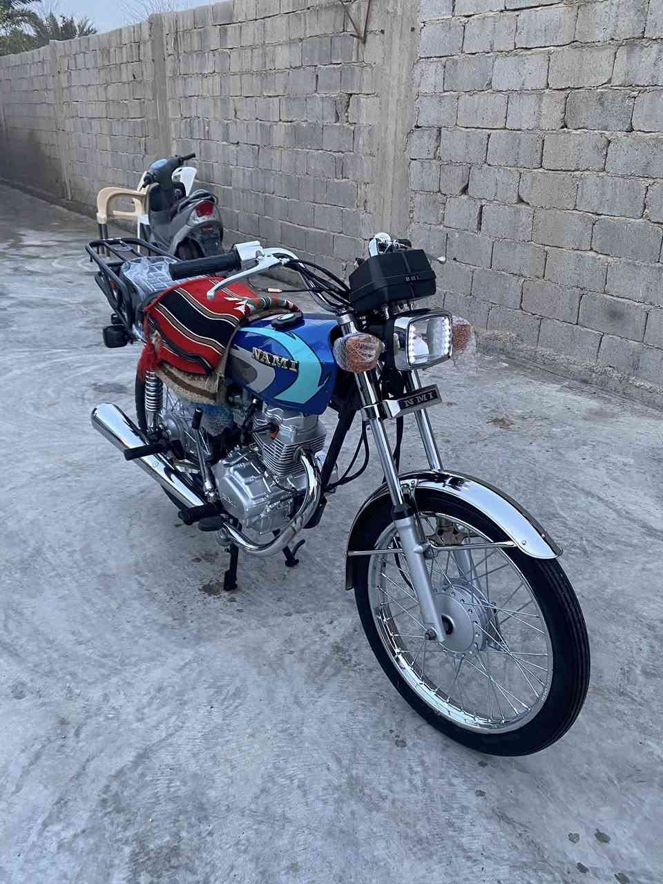 السلام عليكم دراجه نامه شلامجه تعمير ادراجه ما مفتوحه وما ملعوب بيه ابد ادراجه عله ايدي 2026 كله حته الشاصي ادراجه  ول سعر 900 وبيه مجال كهربائيات كله شغاله اوراق ادراجه ول مكان حله ورديه حي الجزار وهذه رقمي ‭0788 912 2874‬ما متواجد عل فيس
