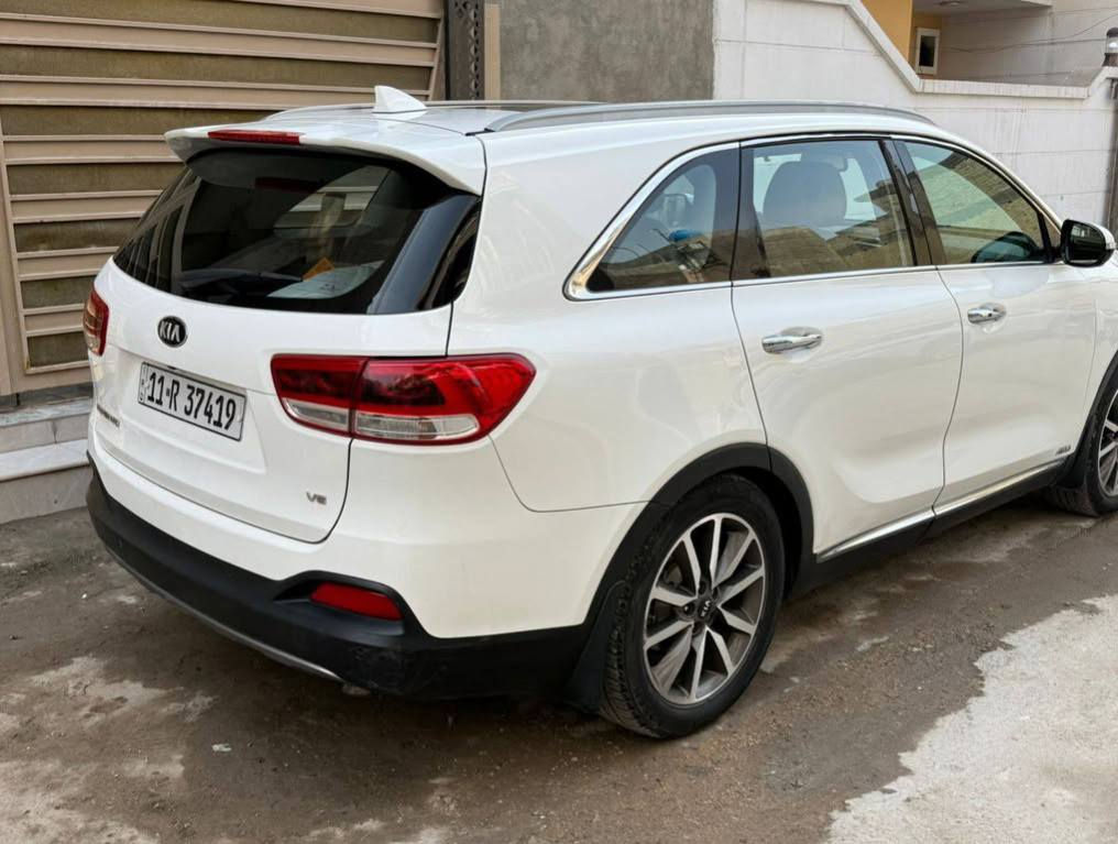 سورنتو موديل 2015 وارد كويتي
 فول مواصفات واحد وعلى واحد
 ماشيه ١٢٠ حقيقي بغداد باسمي
 مكانها الدوره ابو طياره
رقم صاحب سيارة ***********
