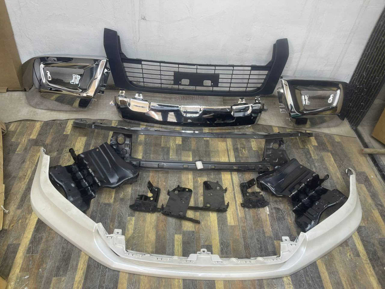 تتوفر قطع غيار تيوتا هايلوكس
***********
للحجز والاستفسار يرجى التواصل على الواتساب 

العنوان : بغداد / شارع الظلال / مركز موبس 

يتوفر توصيل الى جميع محافظات العراق
