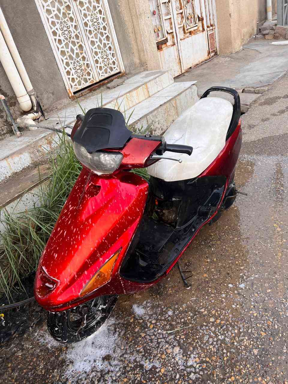 سلام عليكم فراشه لبيع توني جفتت امس  غراض جديد مراوس بدراجه نامه  واذ جديده ويريد فرق حسب القناعة اطيه رقمي عنوان غراف ***********
