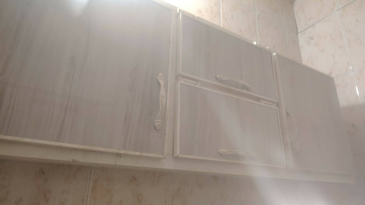 مرحبا عندي اغراض مستعمله للبيع ب اسعار مناسبه  مستعجله عليهم طبعا الكاونتر مبي شي كله عدا هذا الجبير مشلوع الغلاف الفوك مالته  وتخم قنفات واحد رجليه فالته  ولقماش بي ثقوب يعني يغيرو حتى اكون صريحه الي يريد يكتب تم ادخل خاص عليه


**إذا كنت صاحب هذا الإعلان وتريد حذفه لأي سبب، رجاءا أرسل رسالة إلى الدعم الفني**