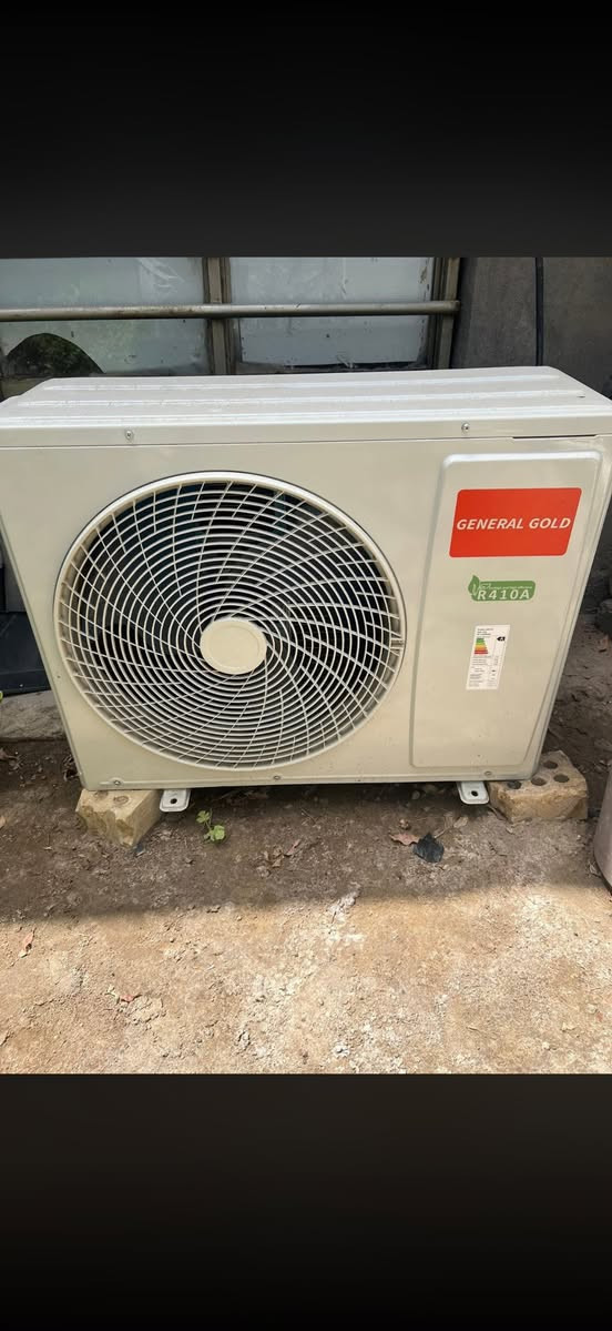 سبلت جنرال الأصلي للبيع
مستعمل 4 اشهور فقط على فحص كامل كله جديد جدا غاز 410 

سعر 400 وبي مجال بسيط

بغداد 

*********** واتساب
