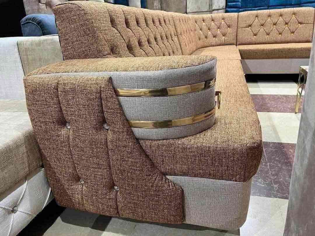 تحطيم الاسعار جدد بيتك باقل تكلفة عنوانه ضمانه موجود توصيل لكافه المحافضات تصميم انيق مقعد خشب بلوك اسود جام روسي فاخر مع اسفنج مميز وقماش راقي حسب طلب ونوعيه ممتازه جدا راسلونه على هذا رقم واتساب *********** سوق الشيوخ, ذي قار
