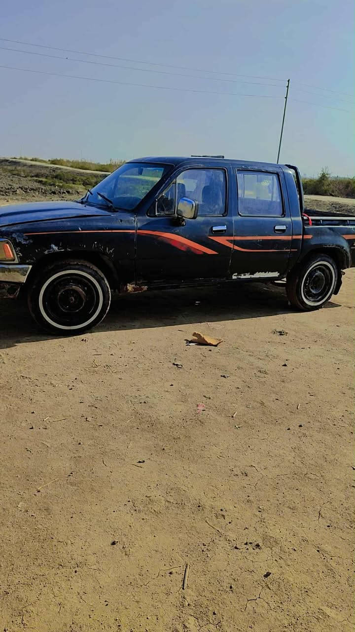 سلام عليكم سياره مديل 94رقم واسط تحويل مباشر سعر 45وبيه مجال مكان ذي قار قظاء الدوايه رقم الهاتف ***********
