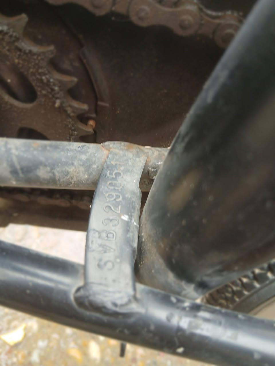 بايسكل ياباني اصليي يجي ختم وياله مبدل خلفي بس اصلي 21 و جاملغات كاملات امامي خلفي و بريك خلفي مضبوط بطناش و ابو الصفاره و يجي ختم سيبايه و ختم بايدرات و ماشه اصليه 
للاستفسار راسلني واتساب على هذا الرقم ***********
