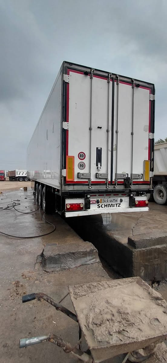 شمتز 2008جهاز كارير 1300شاصي كنفلايز مجموعه حديثه ساف دسك بريك صندوك عبار قاعد سبير شاصي كامل تخم تاير جديد جهاز خير من الله شرط التنزيل عربانه جاهزه
مكان الناصريه  مامتواجد عل فيس 
اتصل ***********
