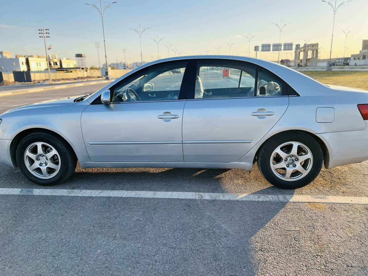 سلام عليكم سوناته 2006 رقم نجف مكينه وكير 200جدد وارد امريكي حداديه جديده 
تبريد ثلج كهربائيات كلها شغاله مصبوغه جماليه اثر جراد سياره جاهزه مال جناي سعر 92بيها مجال مكاني كربلاء   ***********
