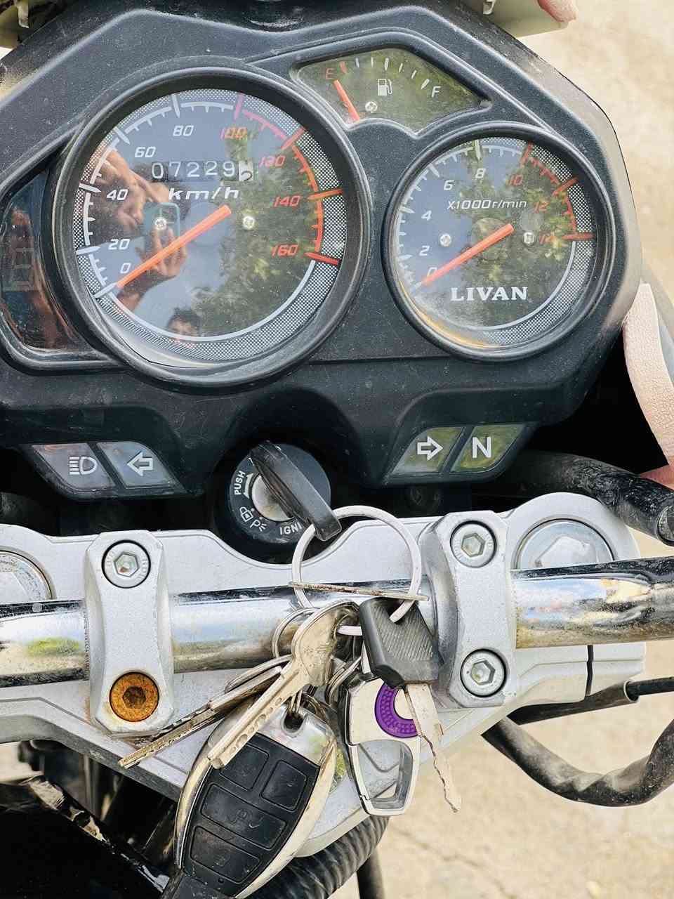 اسلام عليكم مرااااوس بقفاز كاويار فقط ماطور ليفان موديل 2020 منفيس موجود دبل بصمه محرك شرط مامفتوح وكله شغال


**إذا كنت صاحب هذا الإعلان وتريد حذفه لأي سبب، رجاءا أرسل رسالة إلى الدعم الفني**