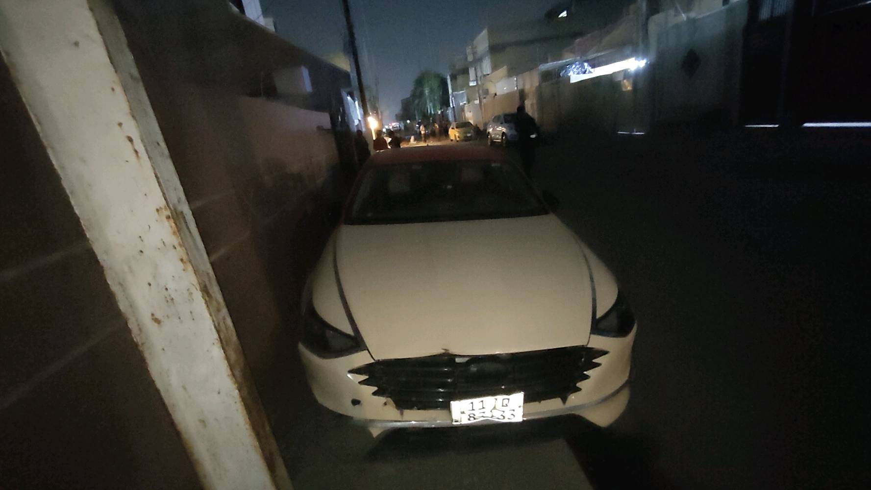سلام عليكم 
سيارة سوناتا هايبرد خليجي  وارد كوري موديل 2023 اصل  سنوية 
وليس معلاية 
حادث دعامية رصعه بالبنيد صغيرة ممصلحه مثل ما واضحة بالصورة 
تبديل دعامية تفصيخ اصلية بعدني ما صابغها 
ماشية 118 
ااسيارة نظيفة ومابيها شي 
للاتصال *********** اتصال + واتساب 
السعر 135$